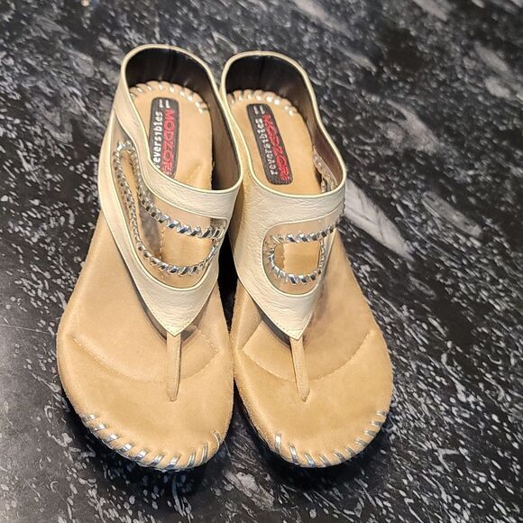 MODZORI WOMEN'S VALENCIA REVERSIBLE VEGAN WEDGE FLIPS SANDAL R3 - Picture 3 of 16